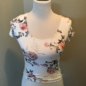 Excellent condition floral top xsmall